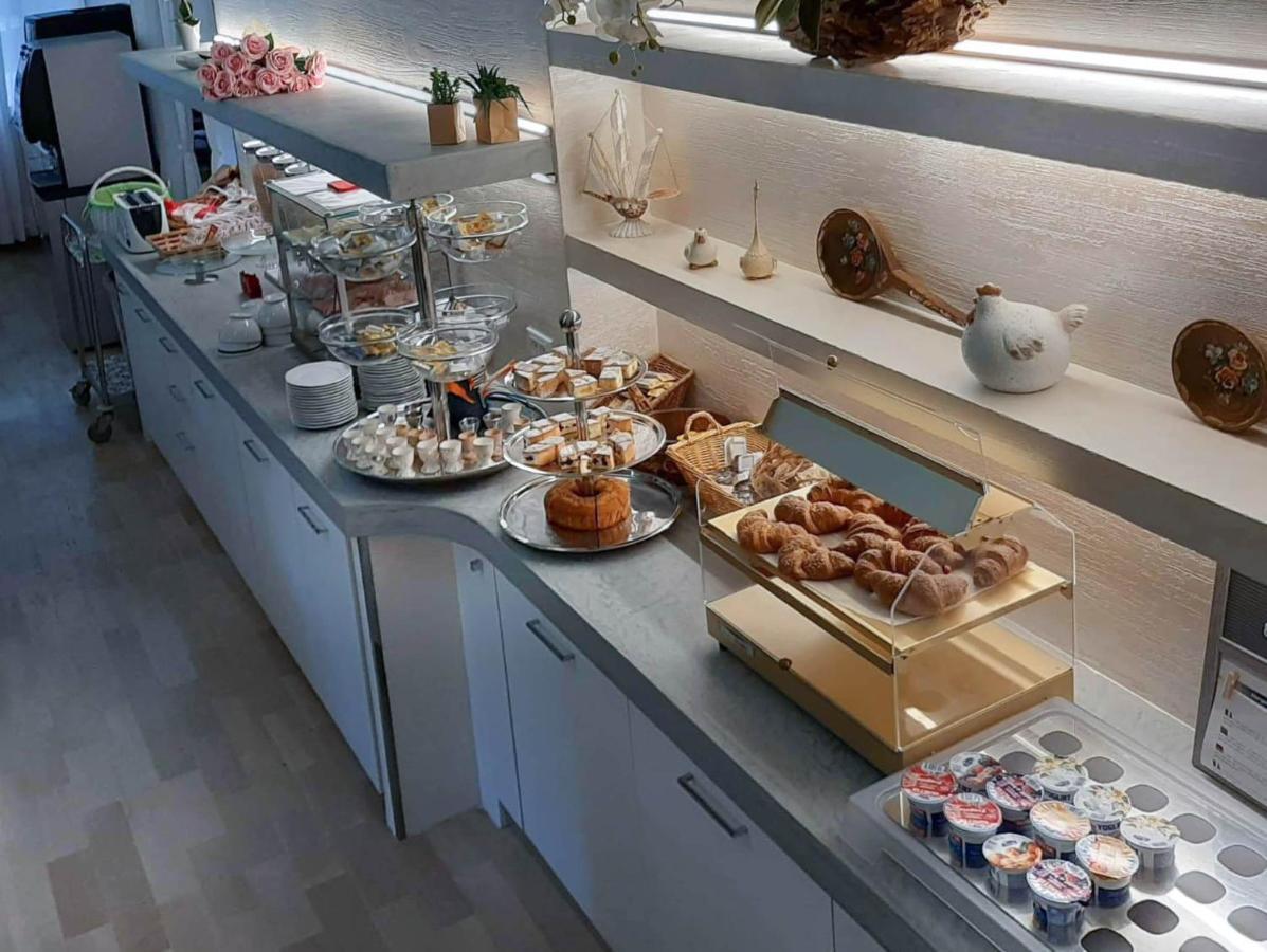 Hotel Zen 리그나노 사비아도로 외부 사진